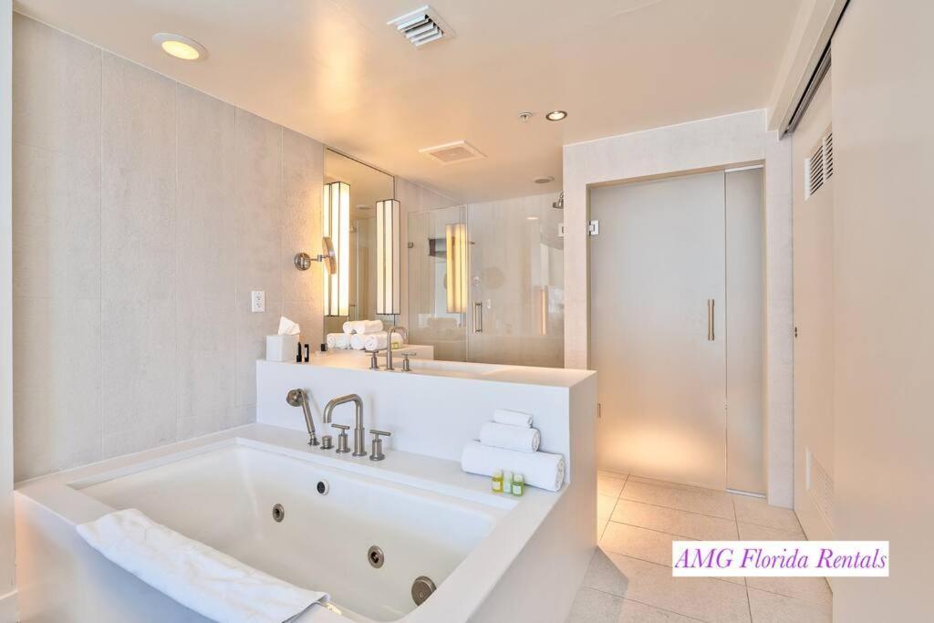 1 Bedroom With Ocean And City Views! Fort Lauderdale Bagian luar foto